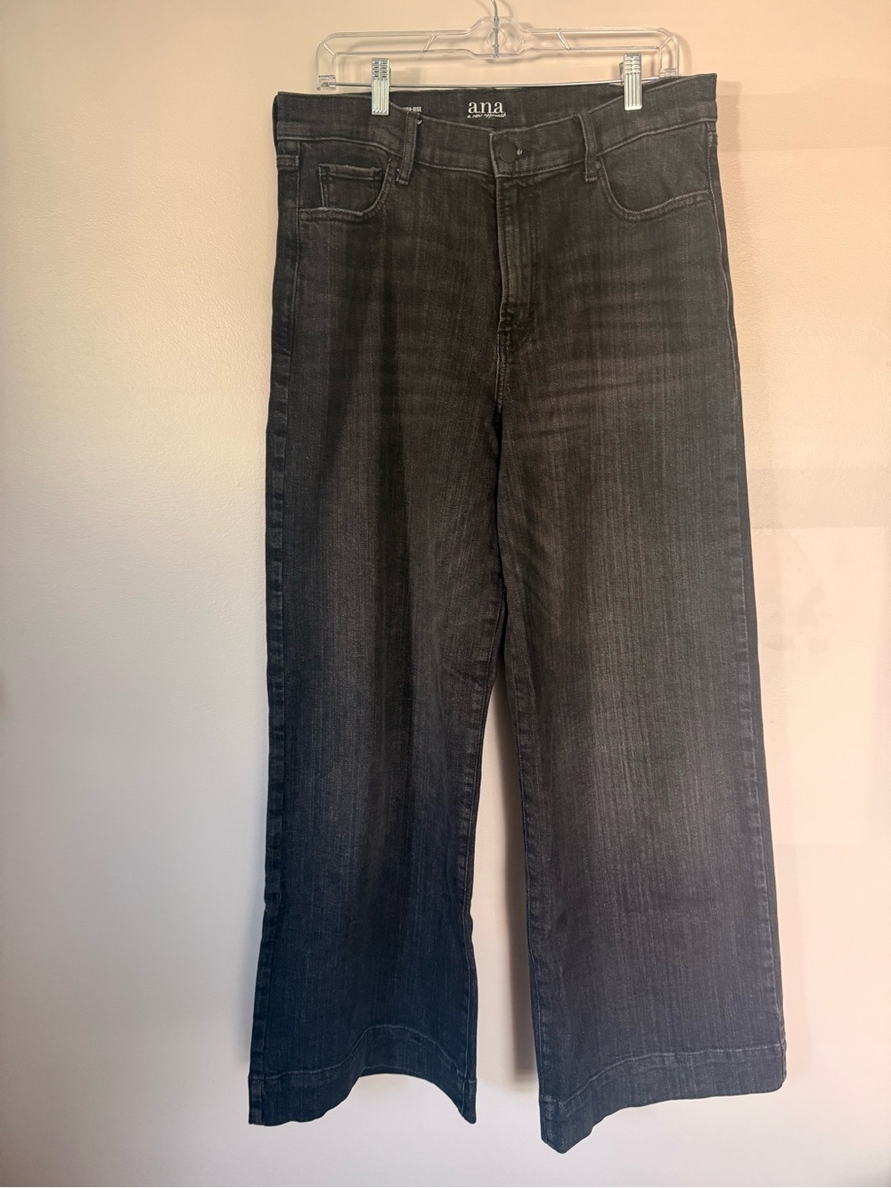 a.n.a Black Wash Wide-Leg Jeans- Size 12
